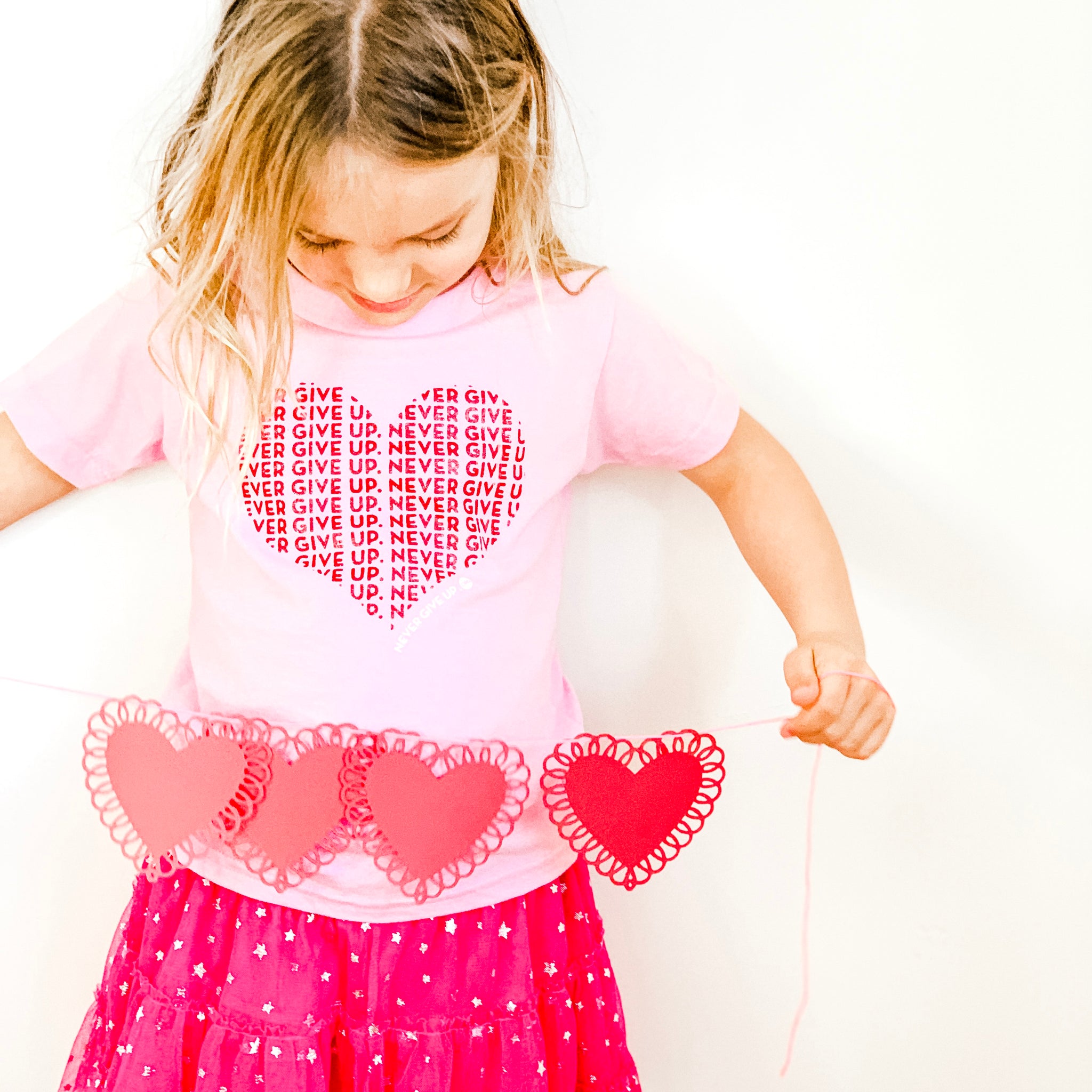 KIDS HEART NEVER GIVE UP. TEE