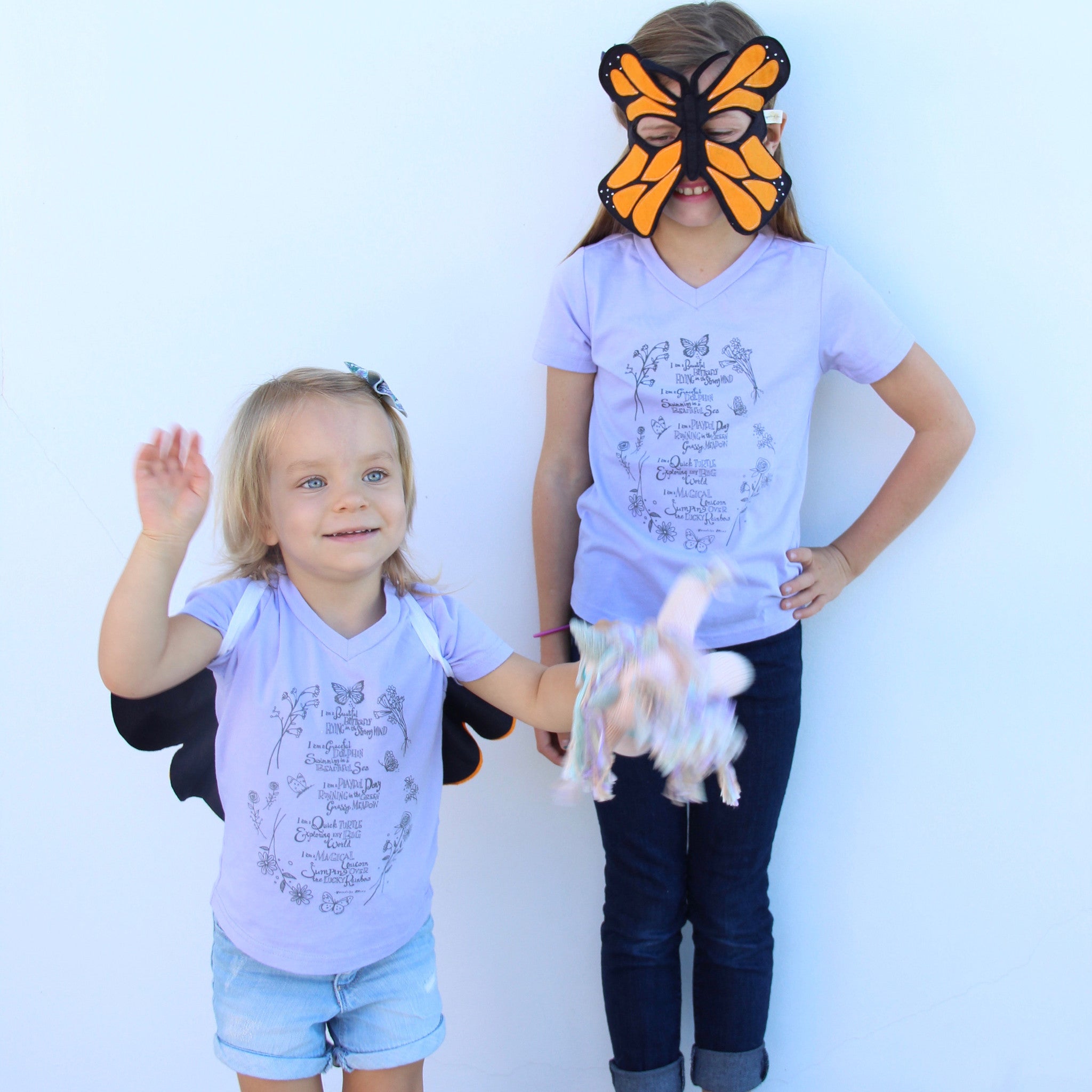 KIDS GWENDOLYN'S POEM VNECK